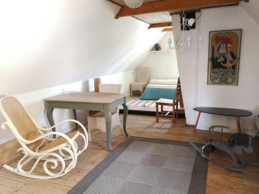 Gemuetliches Reetdachhaus Mit Kaminofen Hostel Ribe Εξωτερικό φωτογραφία